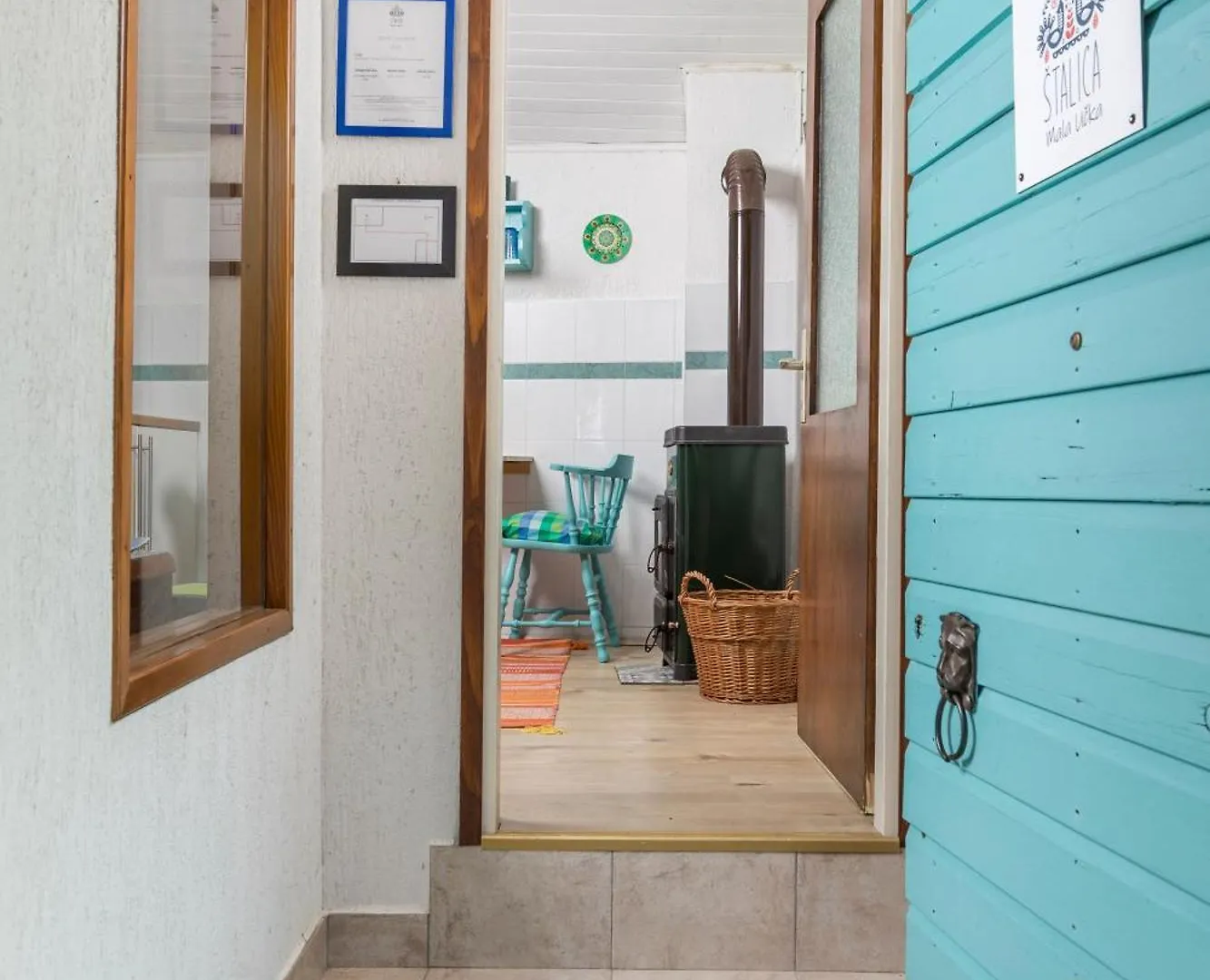 Stalica Little Barn Apartment Mala Ucka