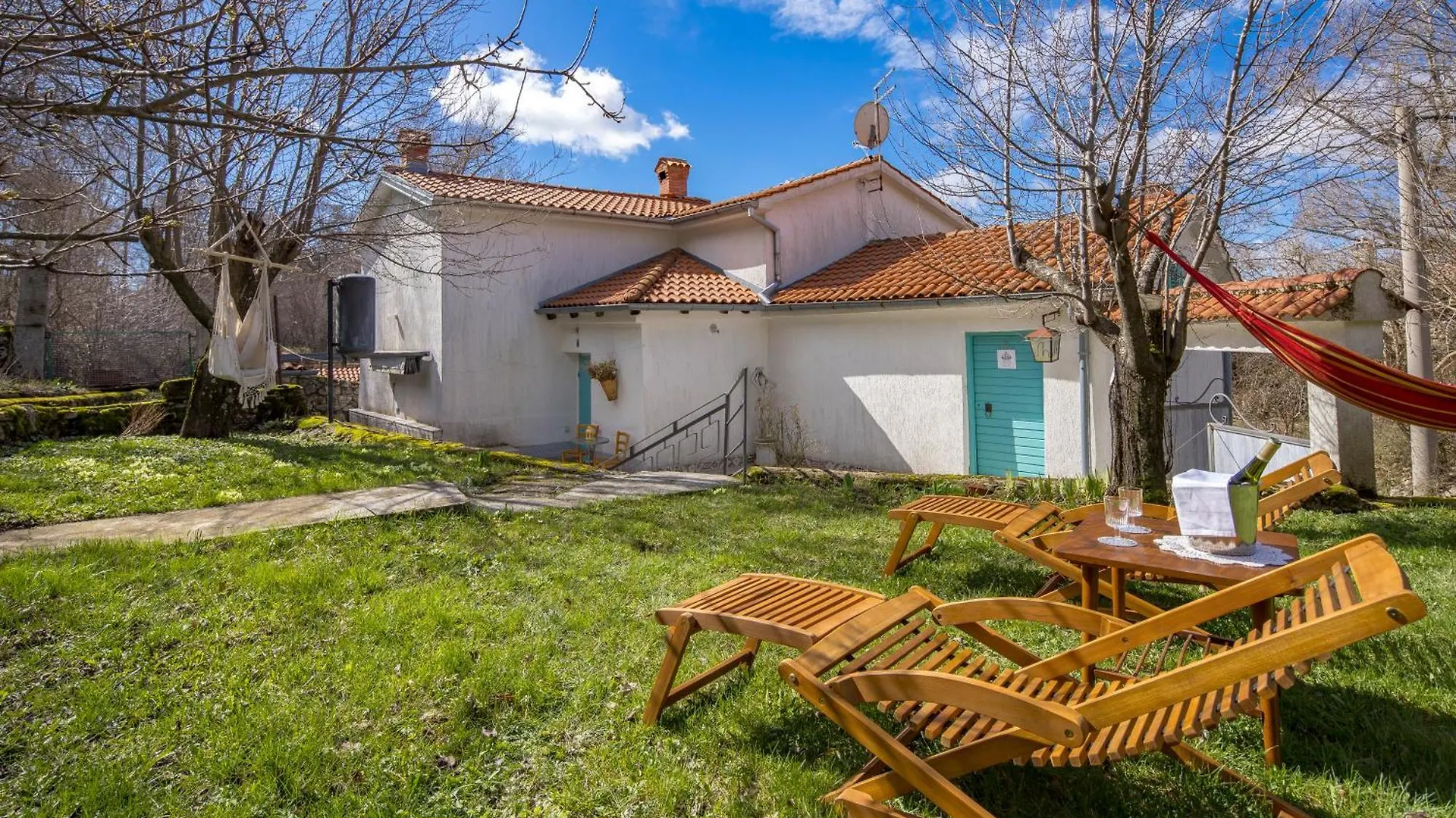 Stalica Little Barn Apartment Mala Ucka